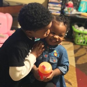 Meet your Posher, Robin